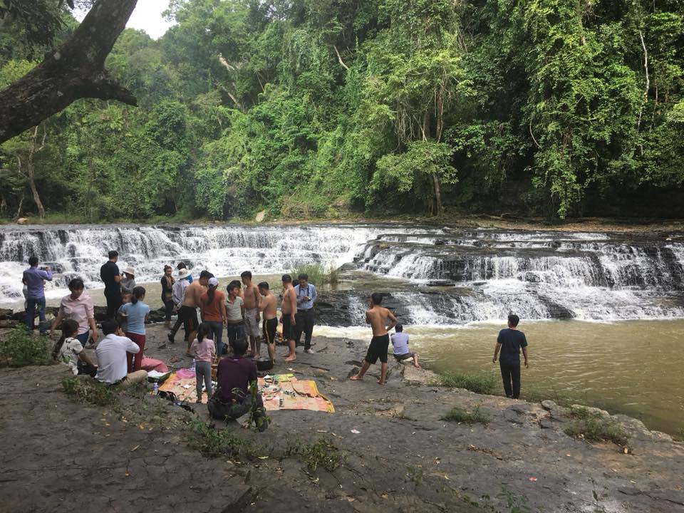 Thác Thủy Tiên: Vẻ đẹp hoang sơ mê đắm lòng người